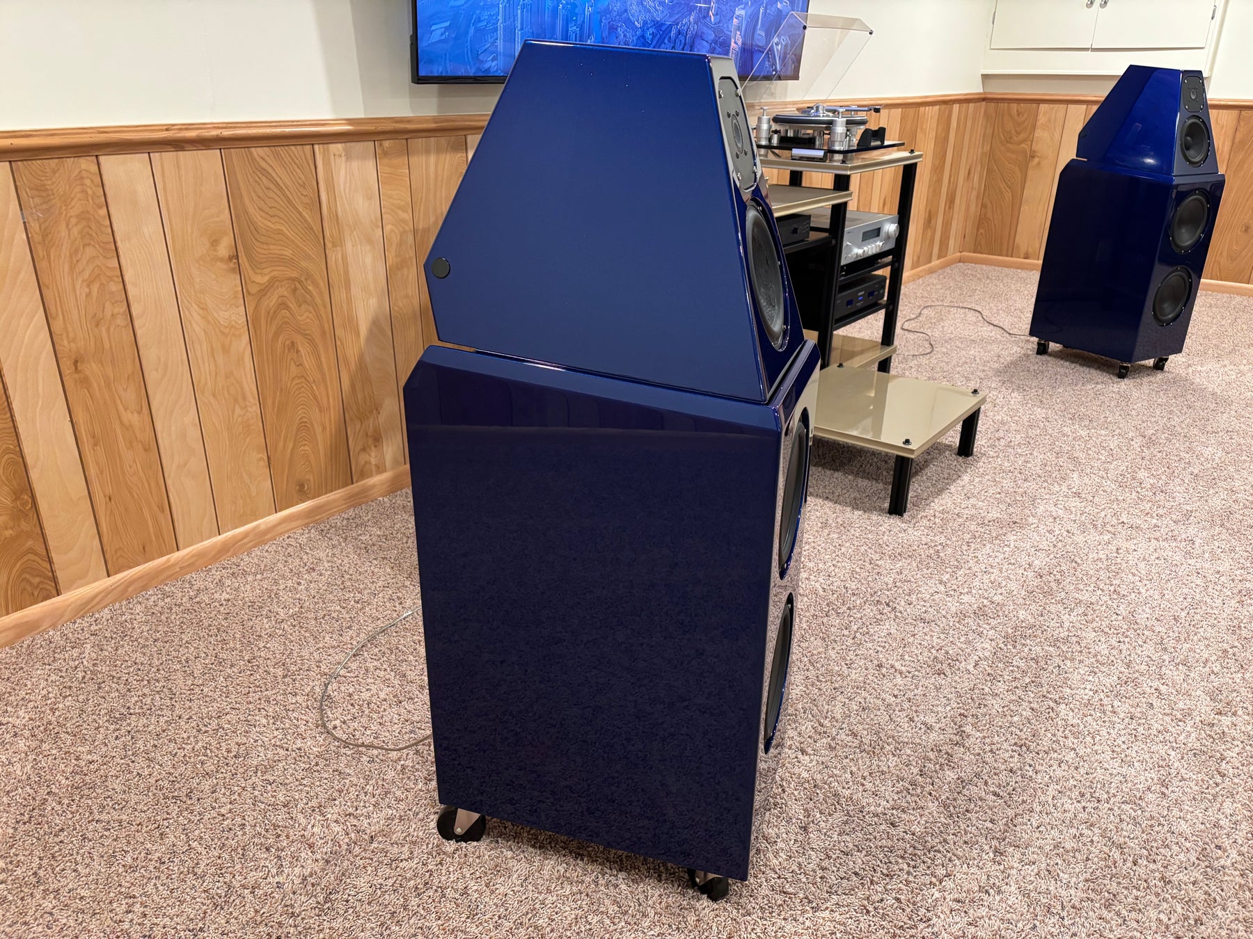 Beautiful Wilson Watt Puppy 7 Speakers. Fresh Restoration!