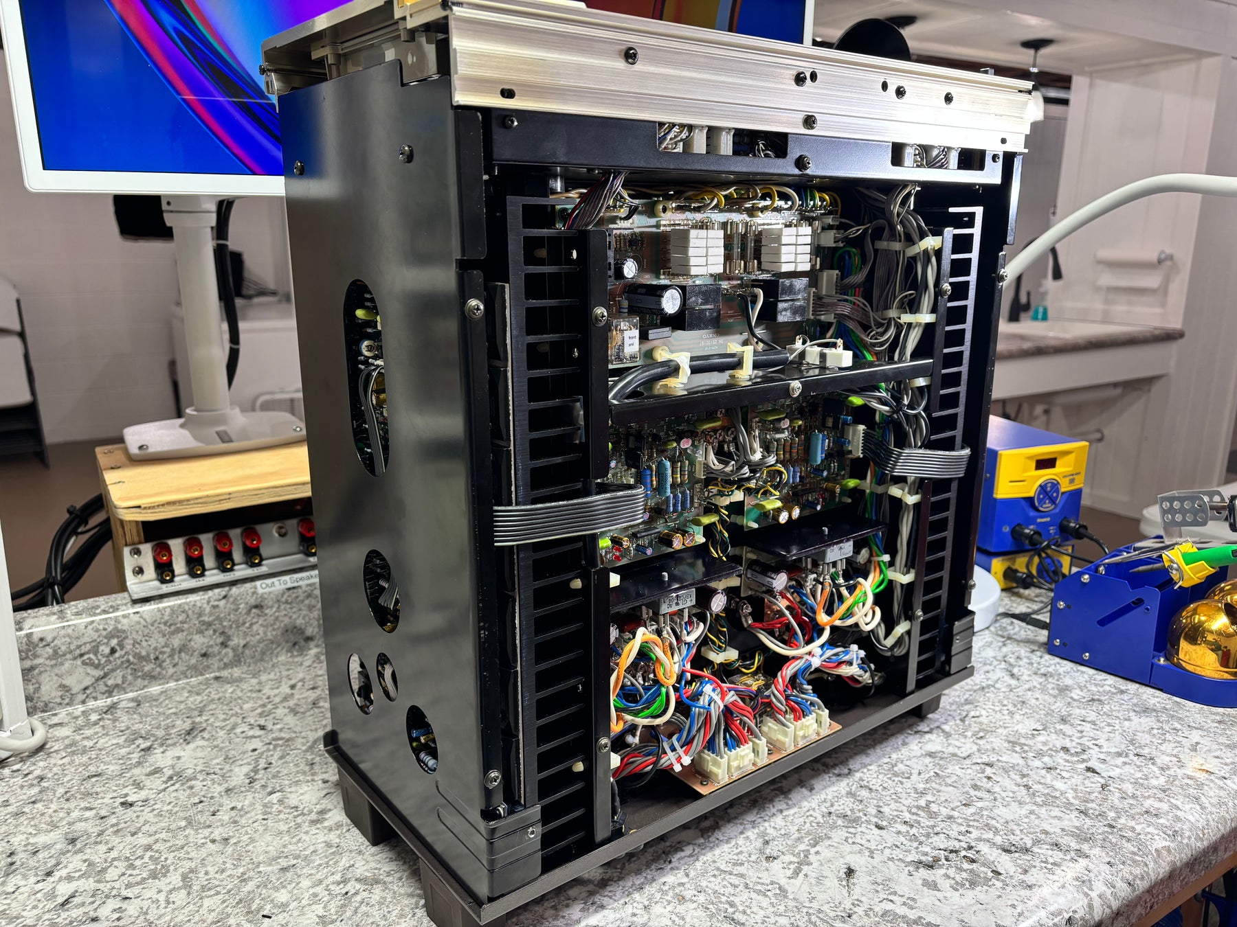 Onkyo M-510 Power Amplifier with a fresh restoration: Ultra rare, ultra heavy, and ultra beautiful