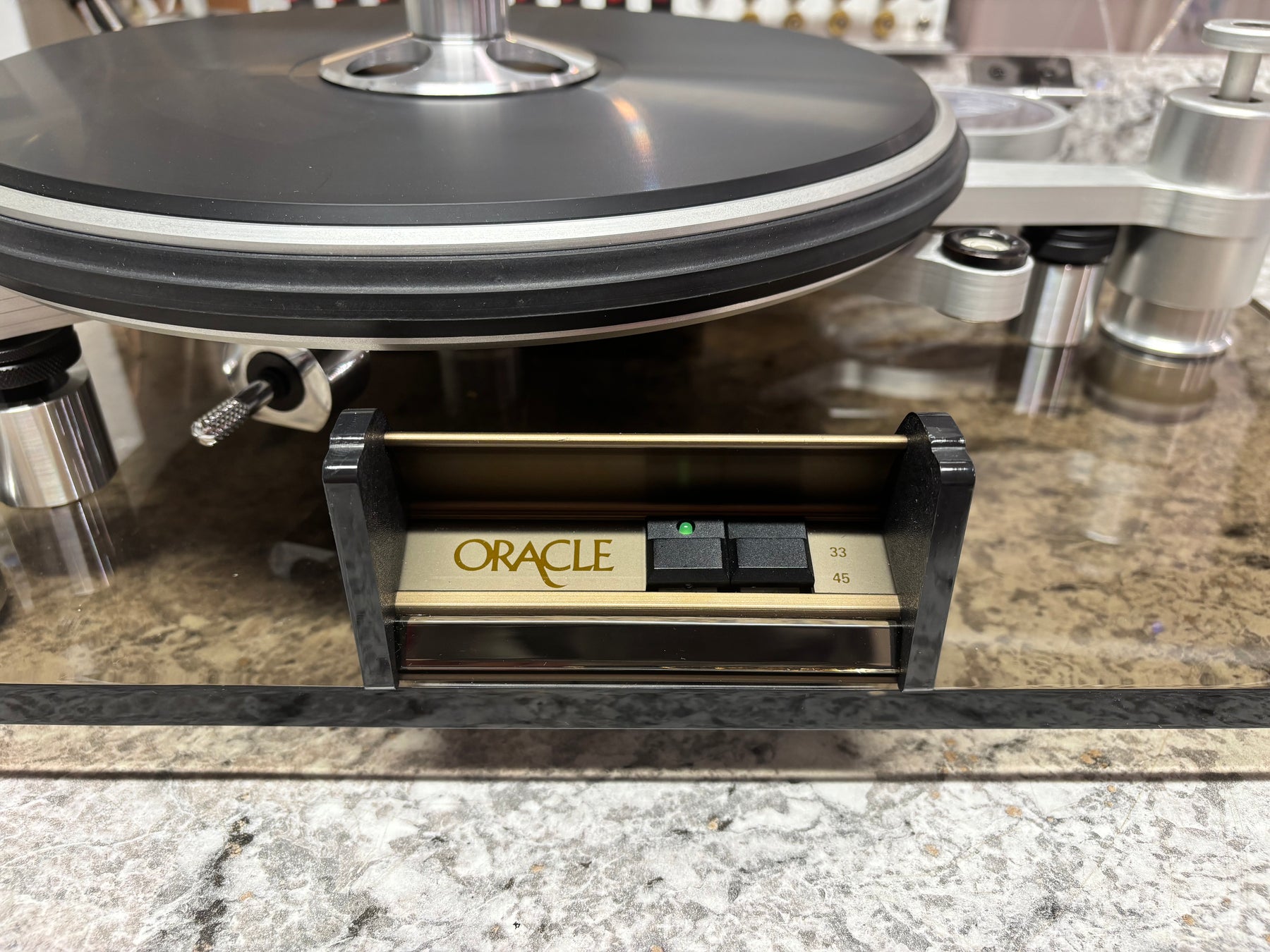 Oracle Delphi Series IV Turntable with MVSS and extra Tune-up parts!