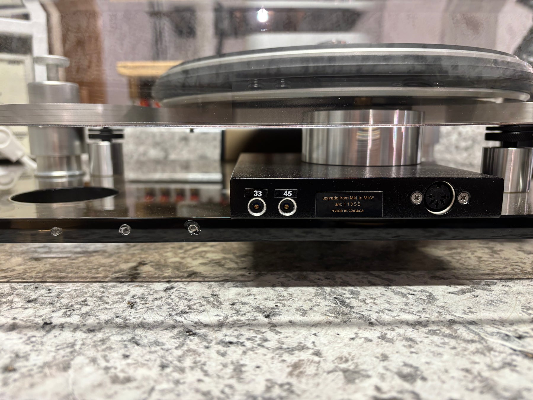Oracle Delphi Series IV Turntable with MVSS and extra Tune-up parts!