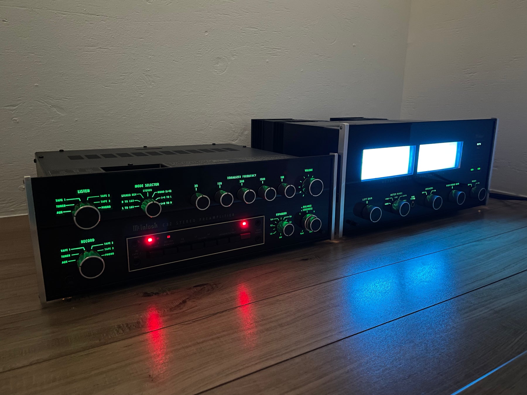 Restored McIntosh Mc2205 Amplifier and C32 Preamplifier Combo