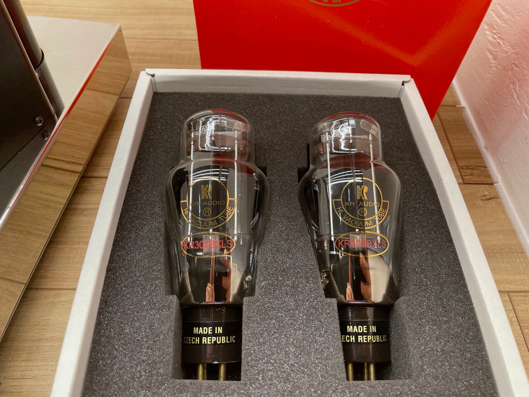 Cary Audio 300-SEI-LX20 Integrated Tube Amp Mint, with Factory Box and Packaging