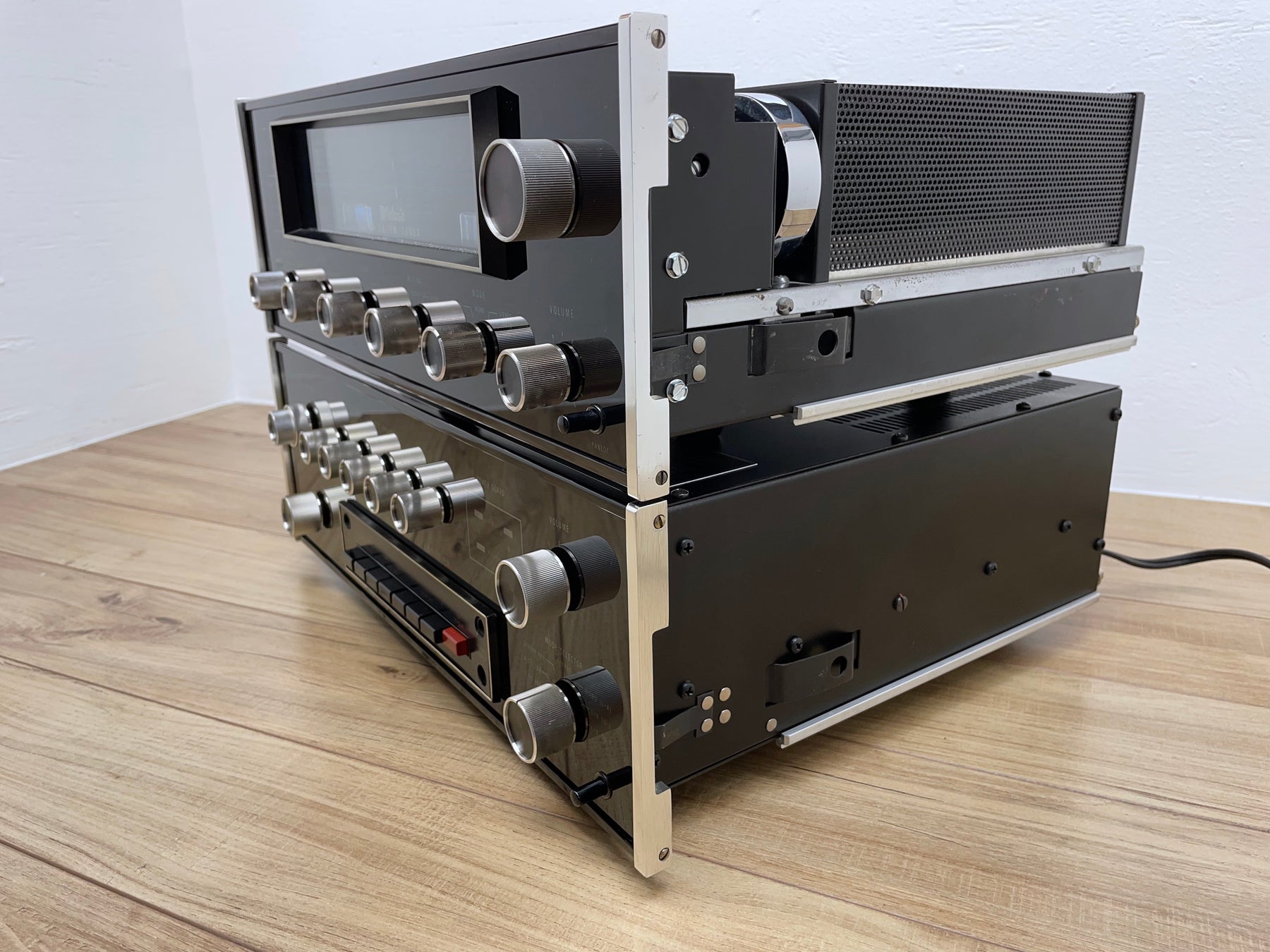 McIntosh MA6200 Integrated Amplifier and Matching MR78 Tuner.