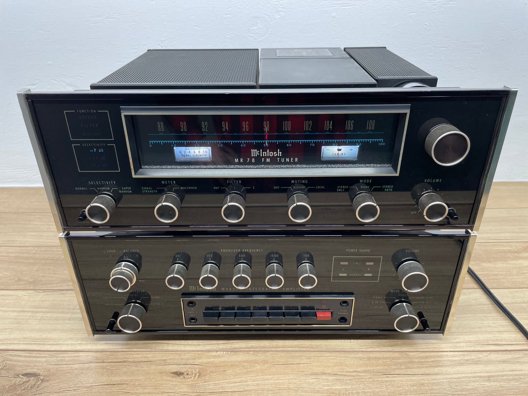 McIntosh MA6200 Integrated Amplifier and Matching MR78 Tuner.