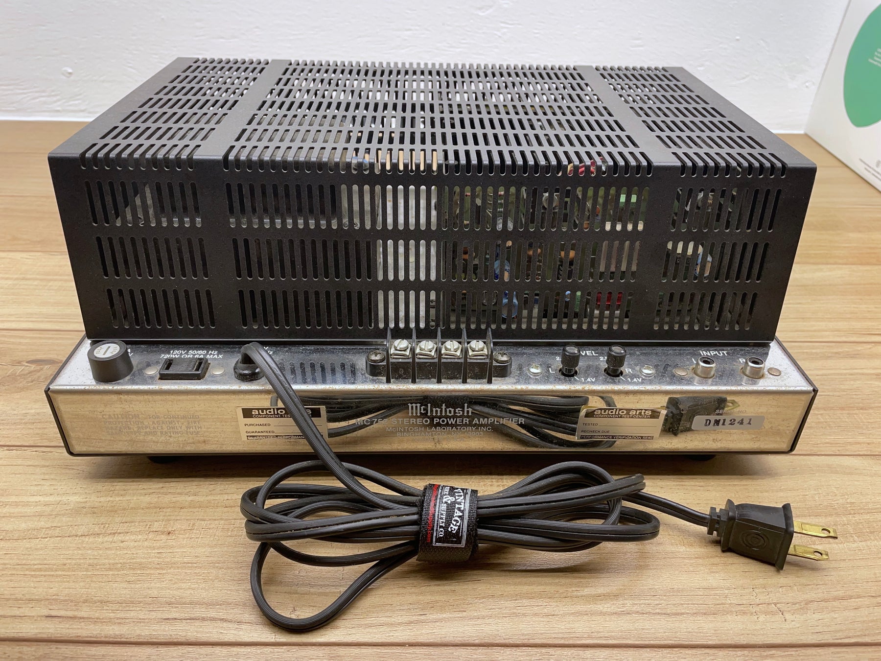 McIntosh MC752 Amplifier. Very Rare and Cool!