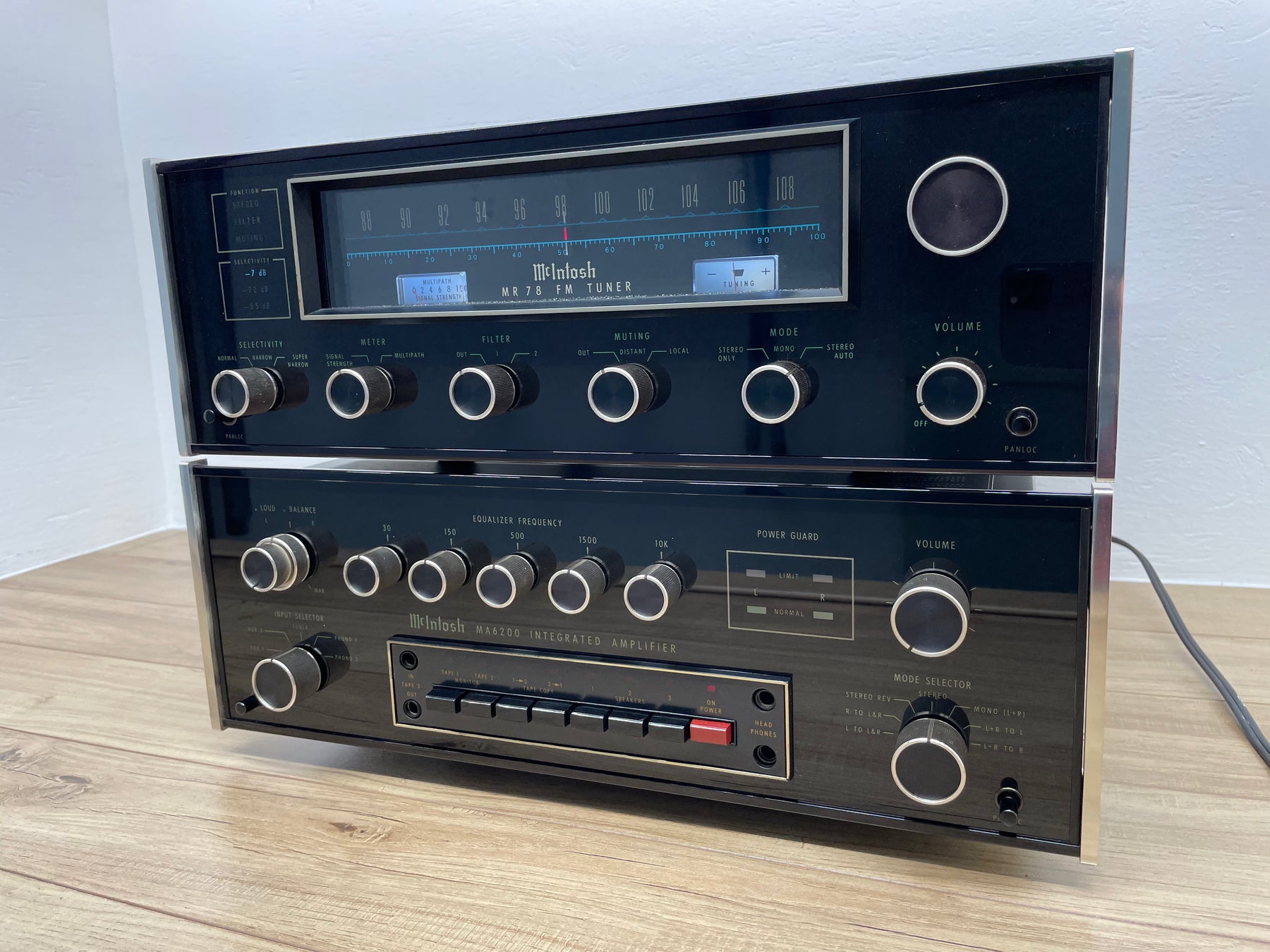 McIntosh MA6200 Integrated Amplifier and Matching MR78 Tuner.