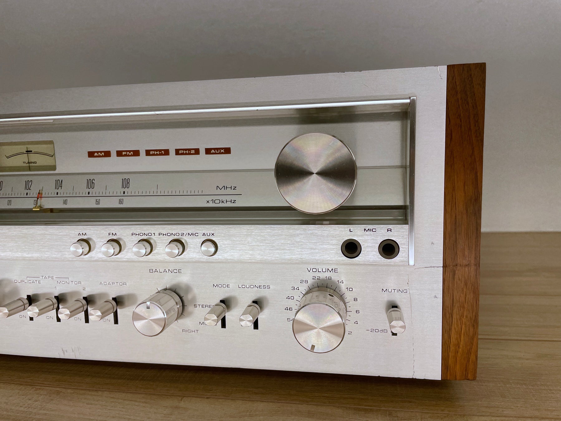 Restored Pioneer SX1250 Receiver