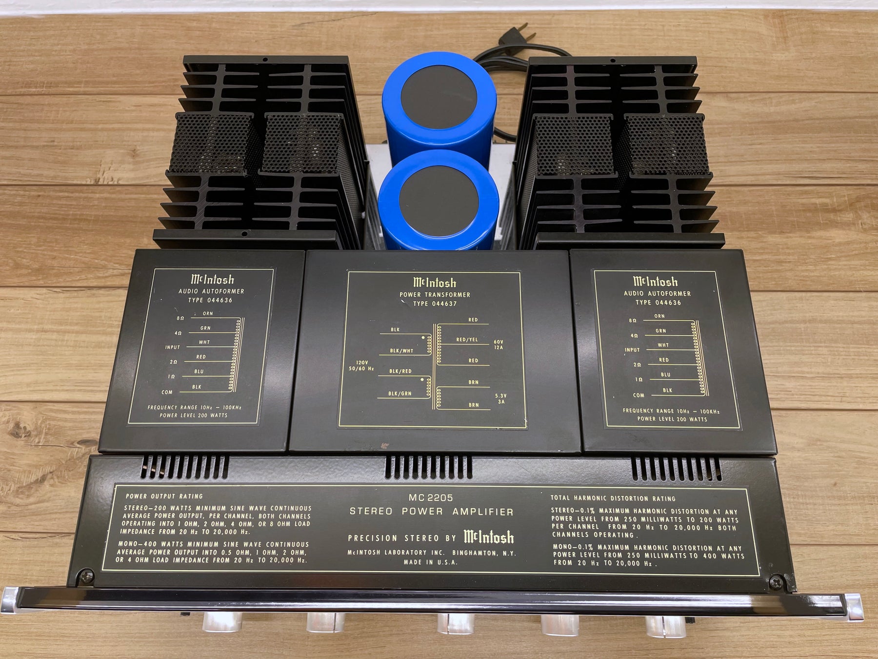Restored McIntosh Mc2205 Amplifier and C32 Preamplifier Combo