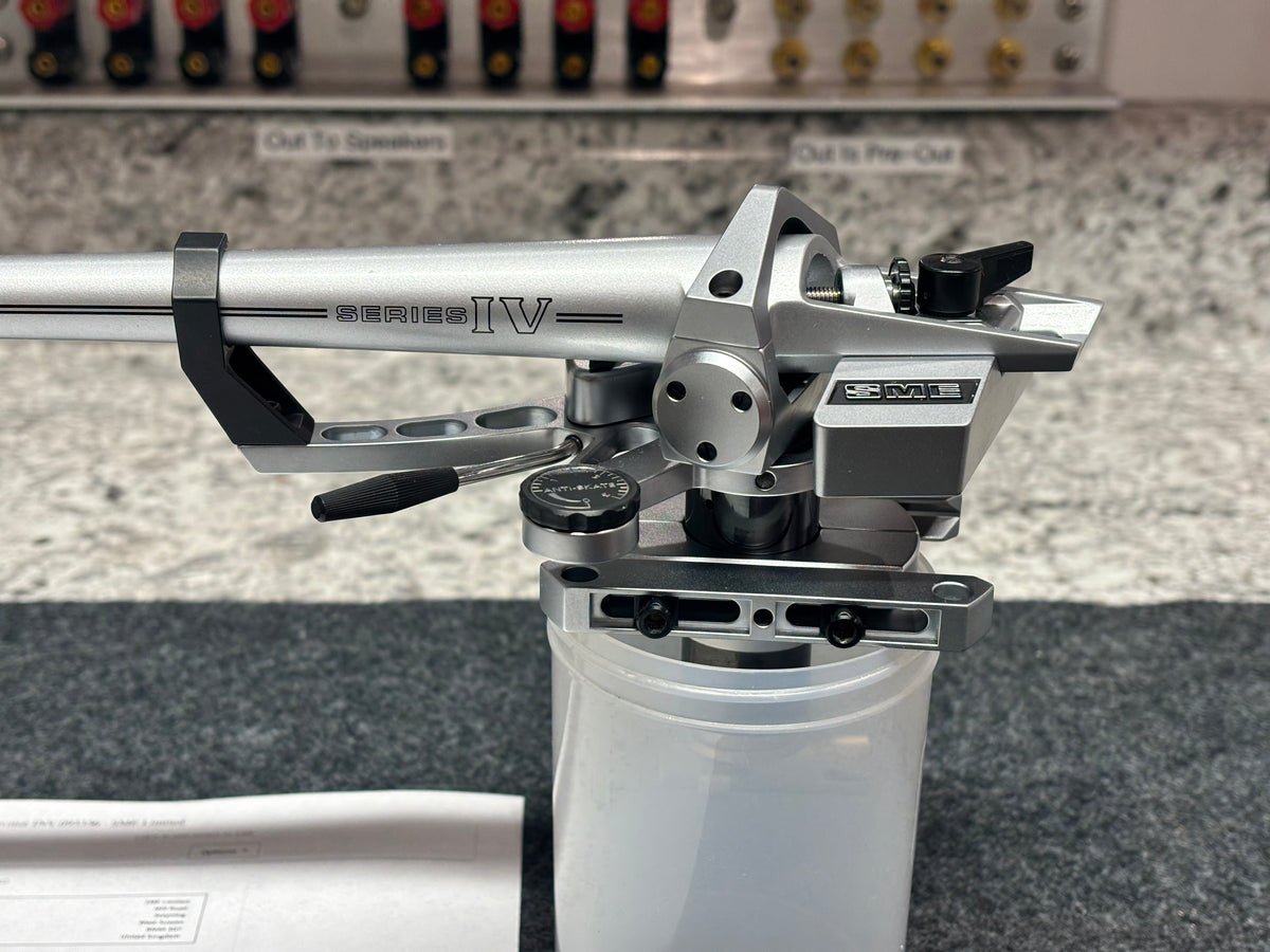 SME Series IV Tonearm. Fresh service and rebuild from SME New bearings & Wire