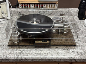 Oracle Delphi Series IV Turntable with MVSS and extra Tune-up parts!