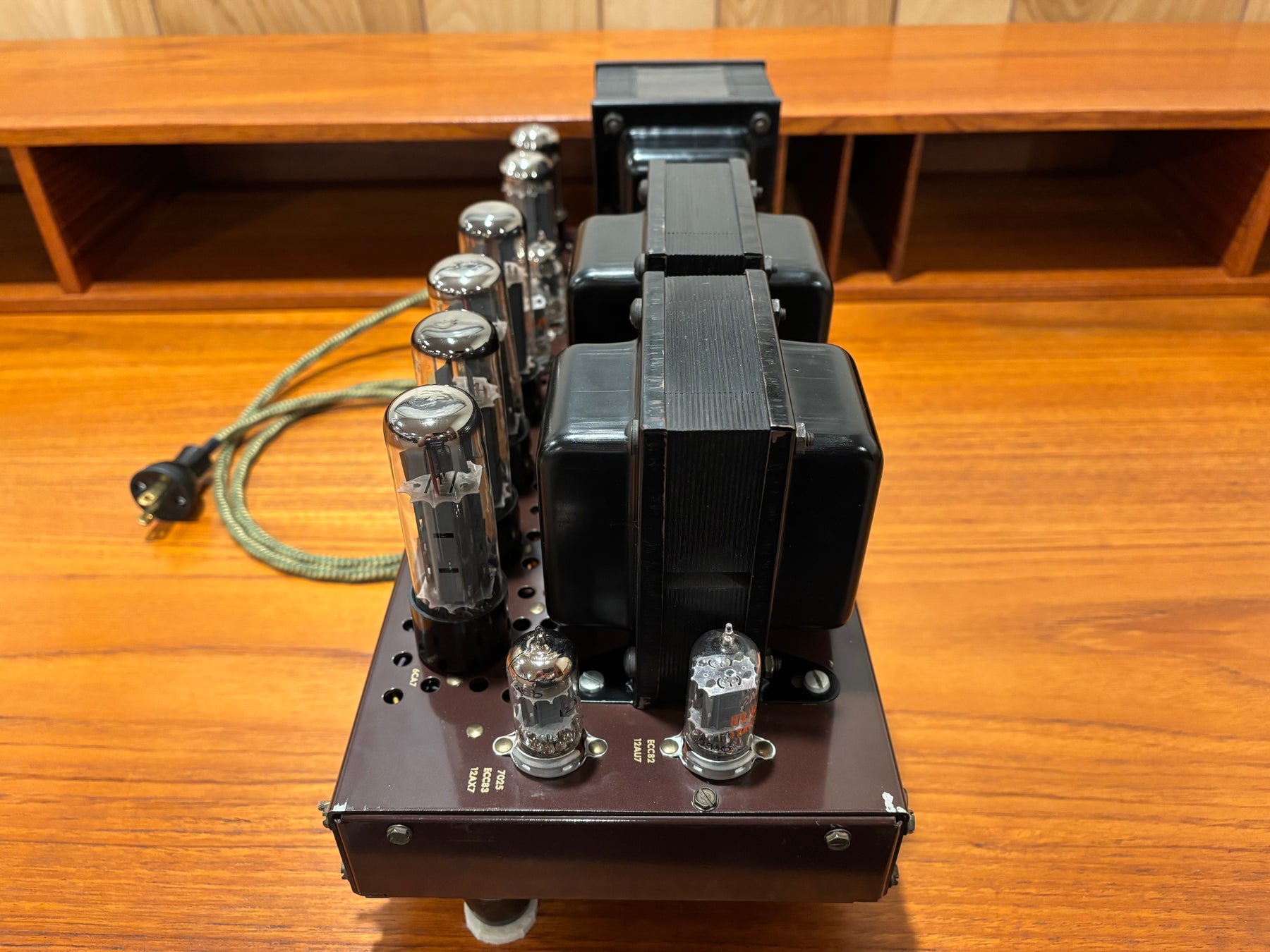 Fisher SA-300 Tube Amplifier.  Recent restoration with high-end components.