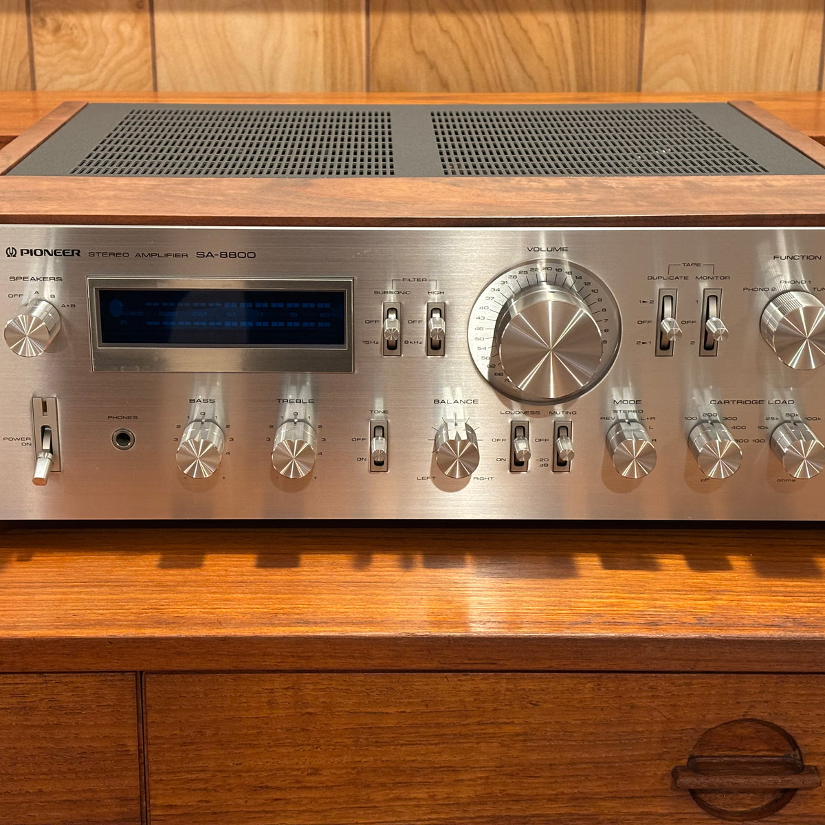 Pioneer SA8800 Integrated Amplifer Restored and Recapped