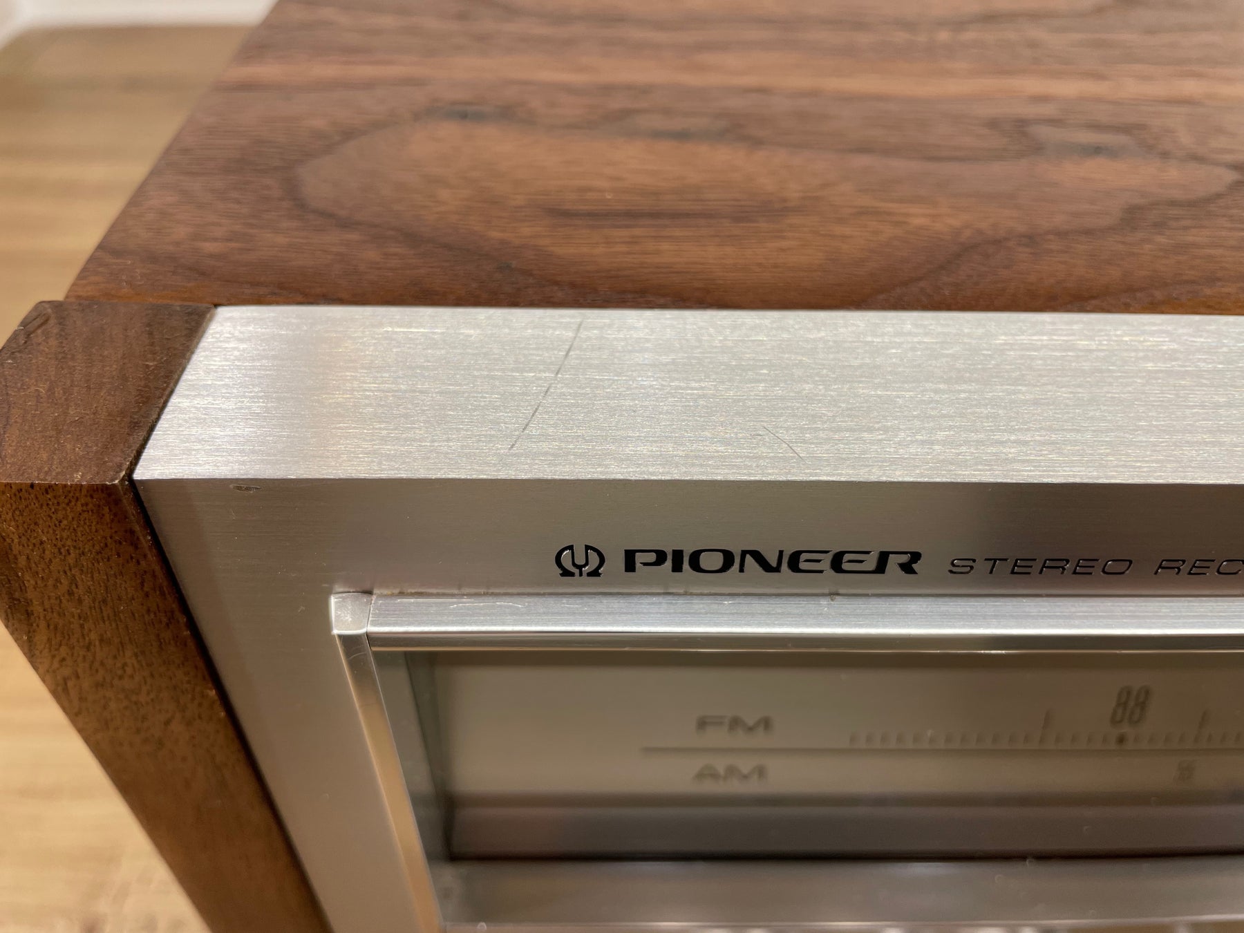 Pioneer SX-1250 Receiver.  Restored and Rebuild With New Cabinet